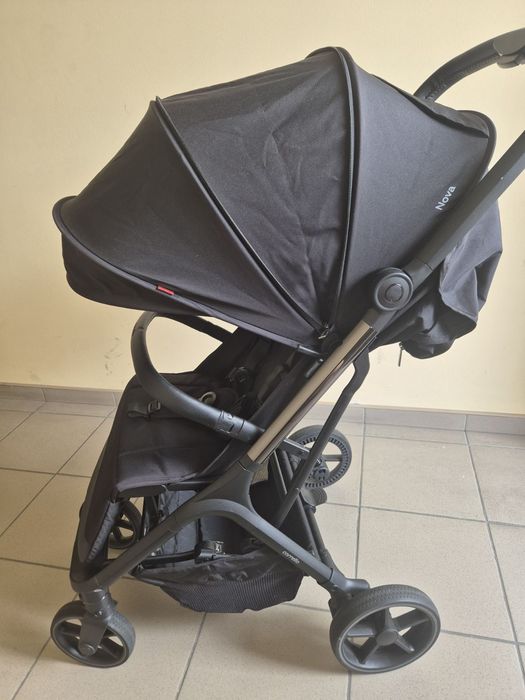Продам прогулянковий візок Carrello Nova