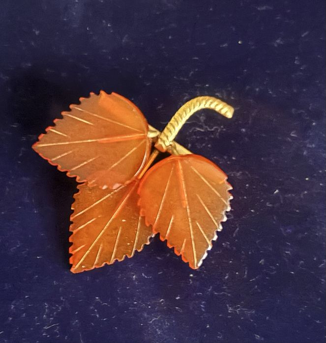 Брошь ссср янтарь