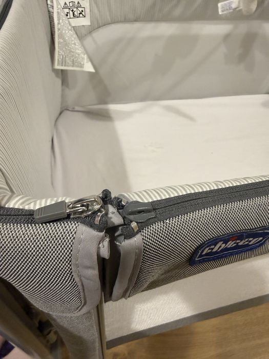 Łóżeczko Chicco Next2Me  ( Next to me ) Magic karuzela gratis