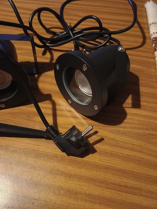 2 reflektory ogrodowe wbijane