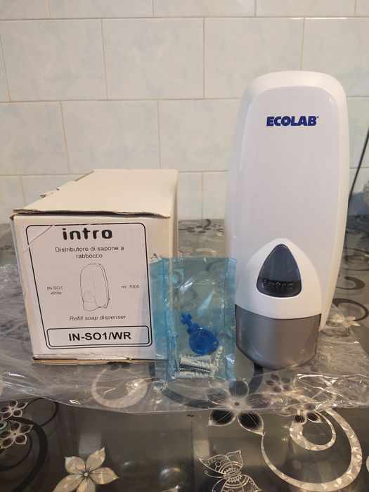 Дозатор для жидкого мыла либо антисептика ECOLAB INTRO 1 литр