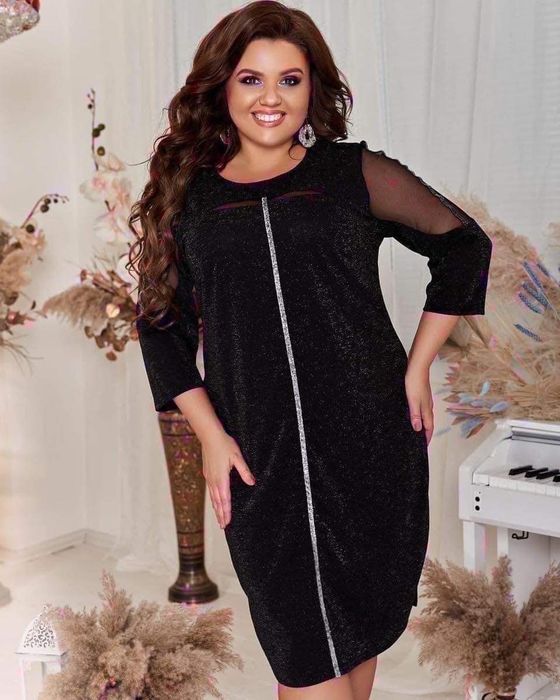 Плаття нові з етикетками