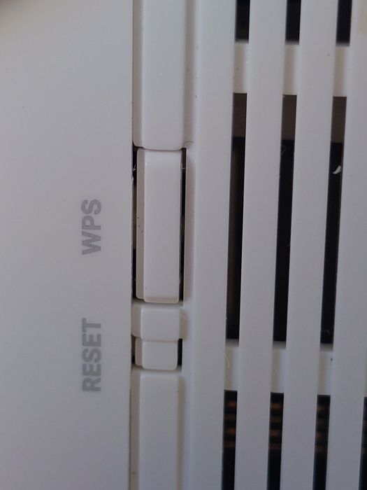 Wi-Fi extender TP-Link TL-WA860RE