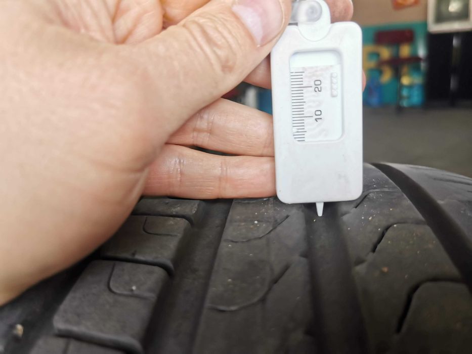 Opona letnia Pirelli Cinturato P7 235/40 R19 - 2022r.