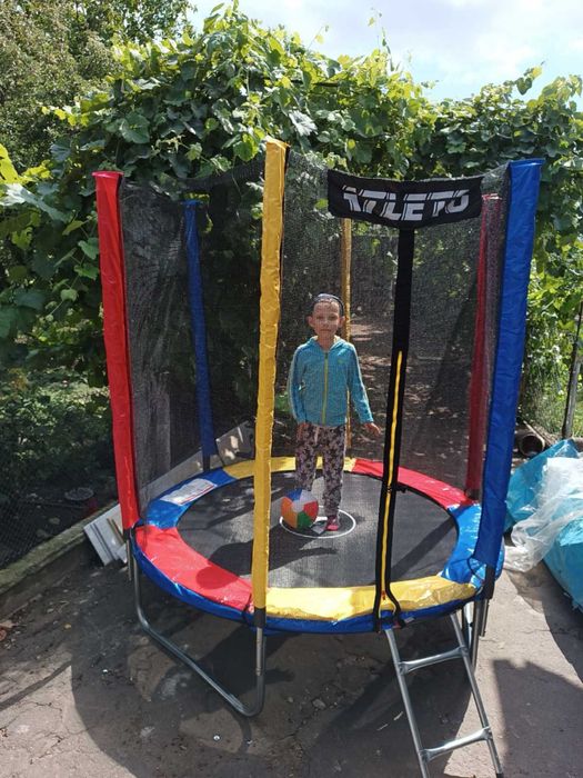 Батут дитячий!Батут дитячий з сіткою та драбинкою! Нові батути!