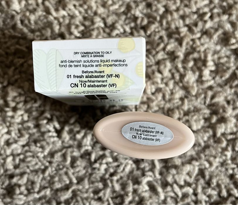 Clinique Anti Blemish Solutions CN 10 Alabaster podkład fluid