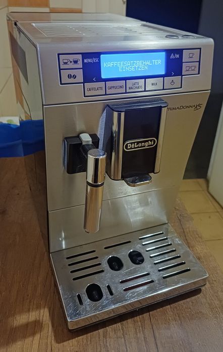 Кавомашина кавоварка PrimaDonna XS Delonghi б/в
