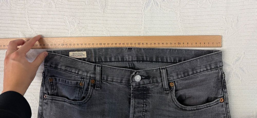 Jeansowe Spodnie Levi’s 501 Szare 34/34 Red Tab 650