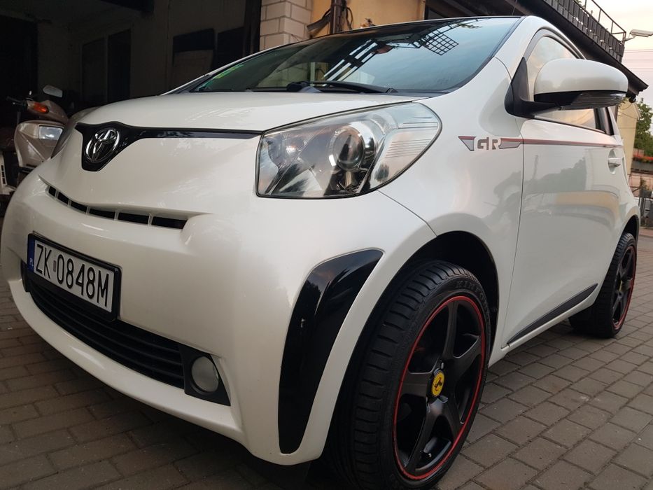 Toyota iQ