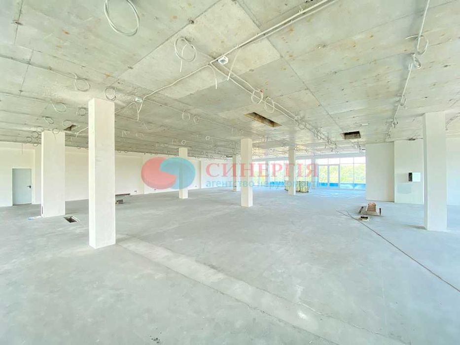 Будівля 2510м пр.Шухевича поруч Sky Mall, Оболонь