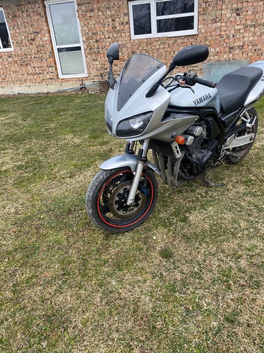 Мотоцикл  YAMAHA FAZER