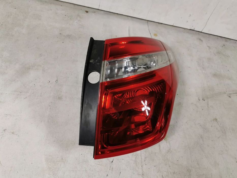 Citroen C4 Picasso Lampa prawy tył prawa