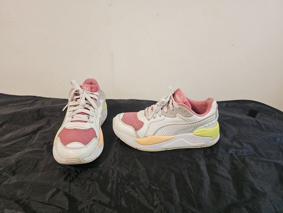 Buty sneakersy damskie Puma rozmiar 37 wkładka 23,5 cm