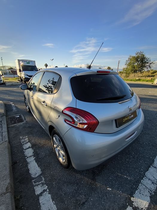 Peugeot style 1.2
