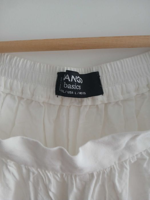 Calça branca Mango