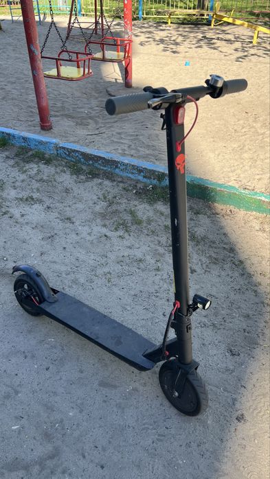 Электрический самокат CAT 2 Droid Kickster S.