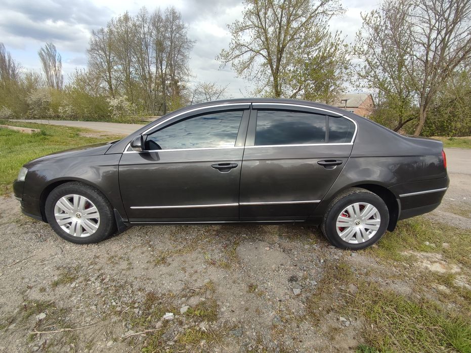Продам Passat B6 2.0 TDI