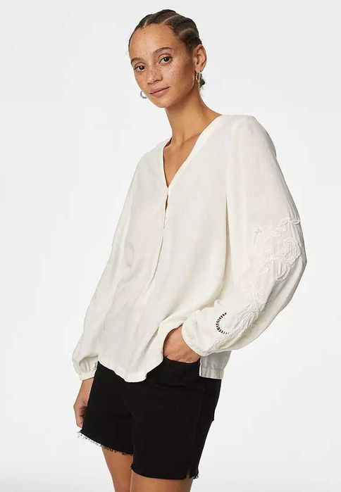 Блуза  з вишивкою M&S, розмір XXL