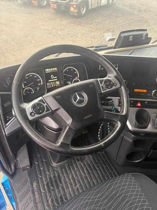 Mercedes 1845 Cabine Big Space