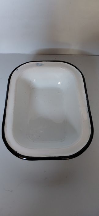 Vintage miska emaliowana z czarnym rantem