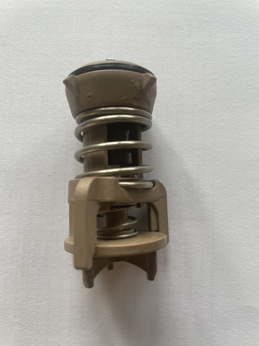 Termostat 04L 121 113C