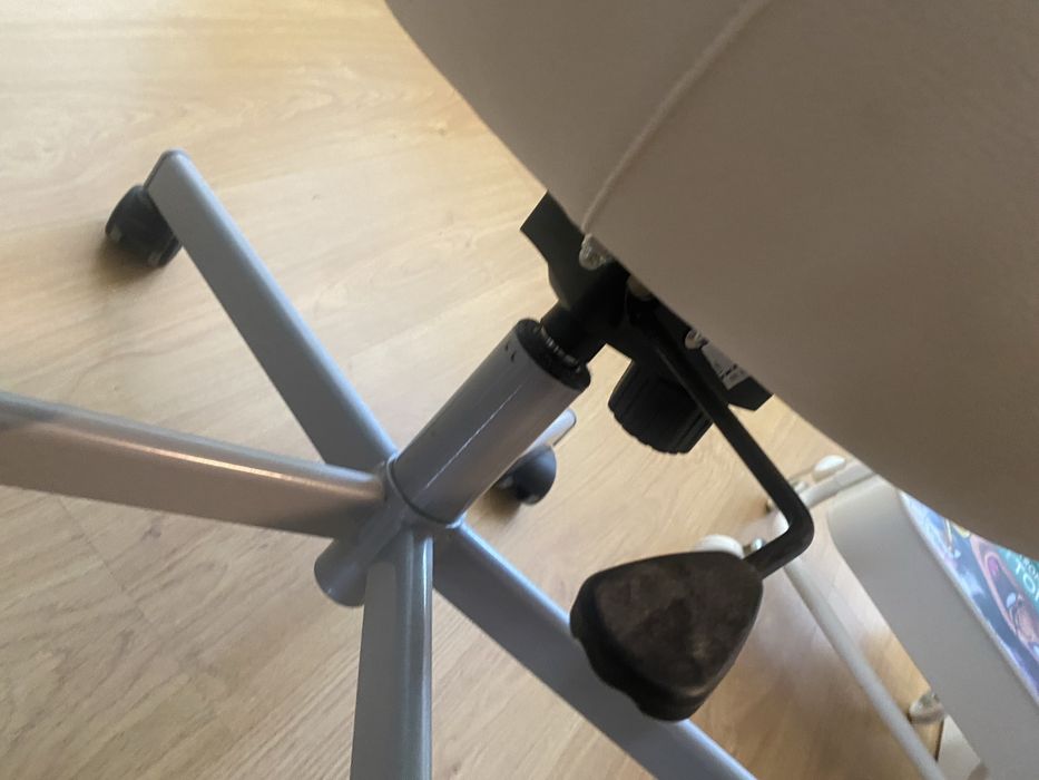 Cadeira de escritório branca ikea