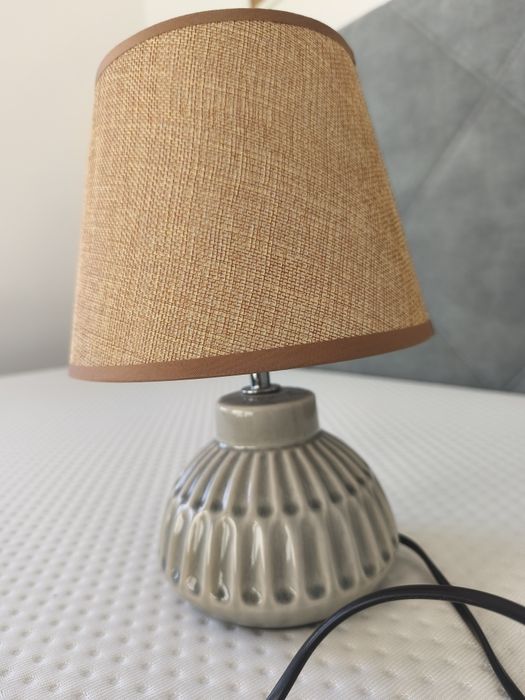 Candeeiro de mesa cabeceira