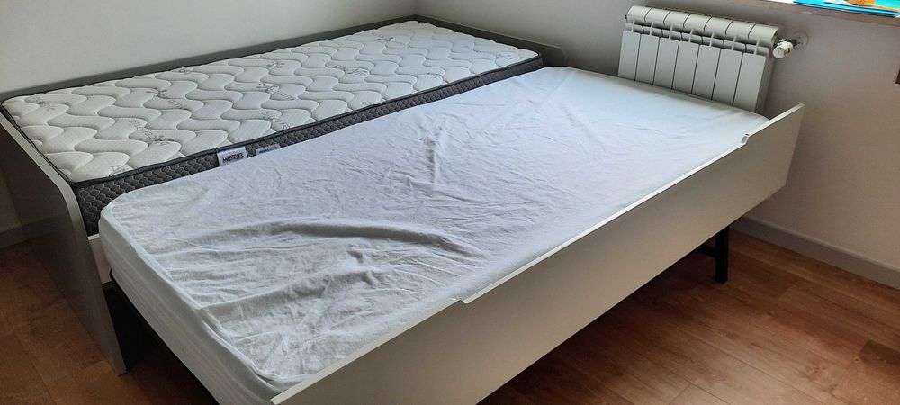 Cama Estudio Cinza/Branco