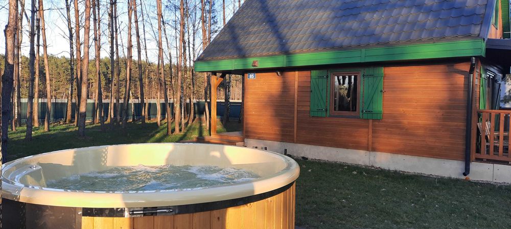 Domek na Mazurach w zagajniku