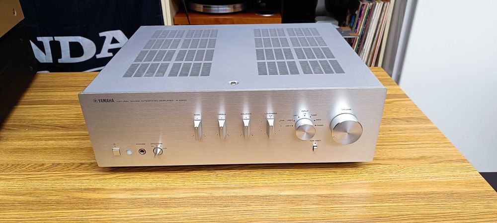 Усилитель Yamaha A-S300