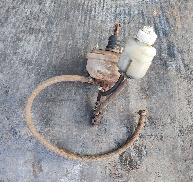 Вакуум в сборе ваз классика.