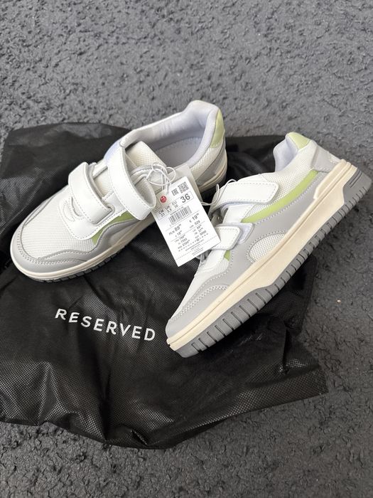 Нові красовки хайтопи  36 p на липучці Reserved р.36