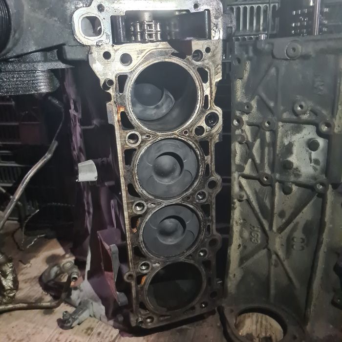 Блок з поршнями Мерседес, Mercedes 646