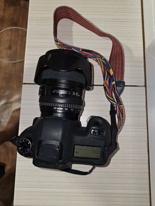 Продам Canon 6D + сумка карта 64