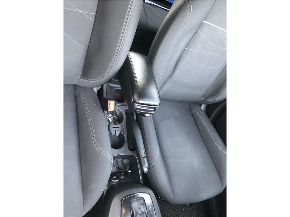 Підлокітник чорний Niken для Ford Fiesta 2008-2017 рр.