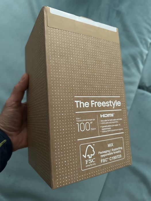 Проєктор Samsung The Freestyle 2nd-Gen SP-LFF3CLAXXUA