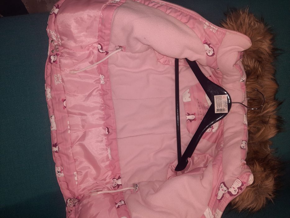Зимняя курточка, теплая на девочку 2-3 лет