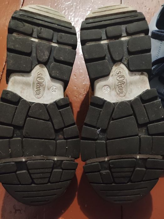 Жіноче взуття 39 розмір