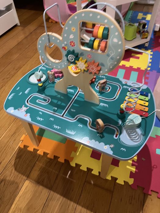 Brinquedo para crianças até 4 anos em madeira