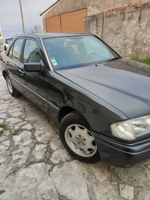Mercedes-benz C220