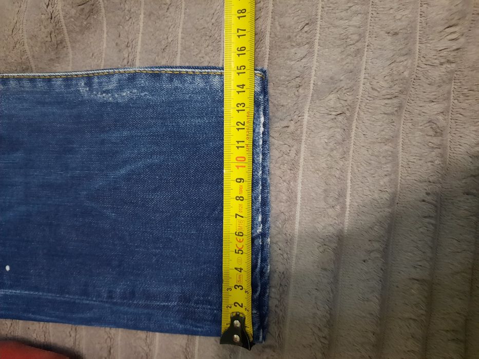 Джинсы Dsquared2