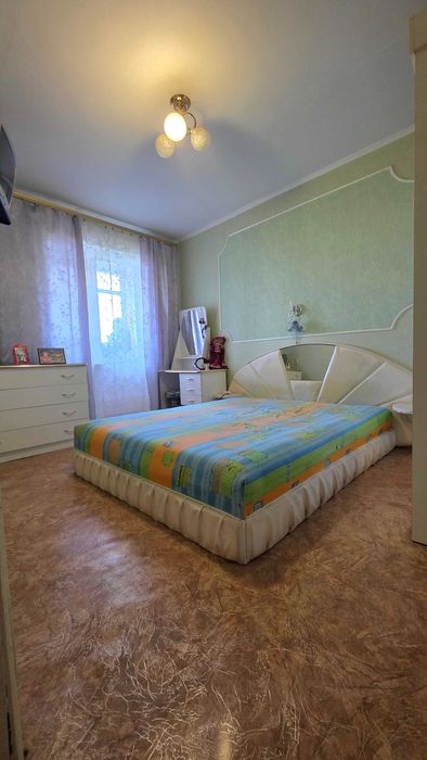 Продаж 4-кімнатноЇ квартири по вул.Незалежності