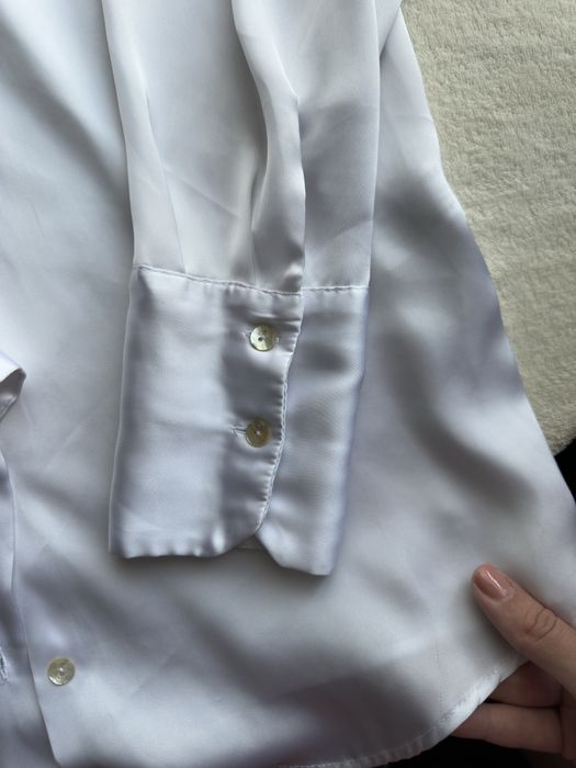 Стильна жіноча сорочка