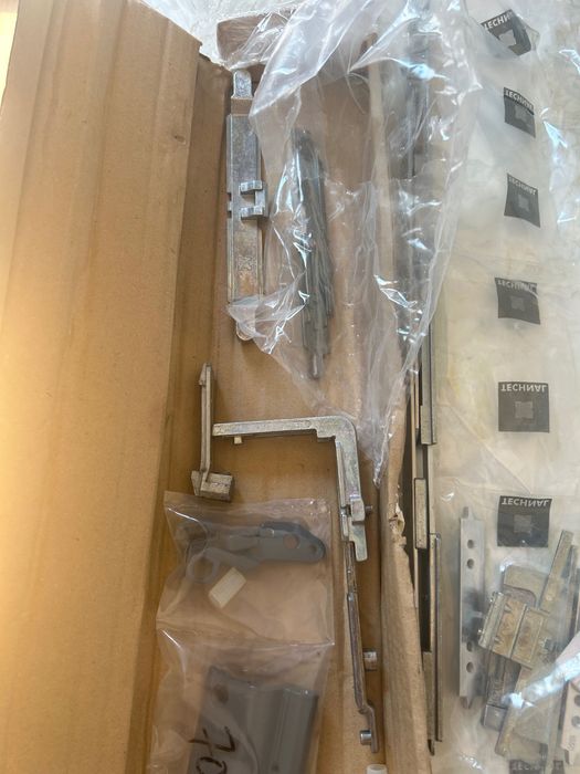 peças de janela de marca technal