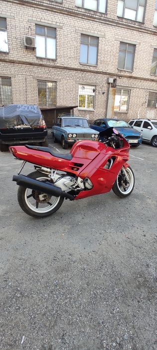 Срочно продам Honda cbr 600F2