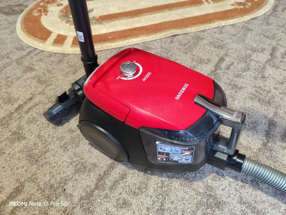 Пилосос samsung 2000 w  у гарному стані