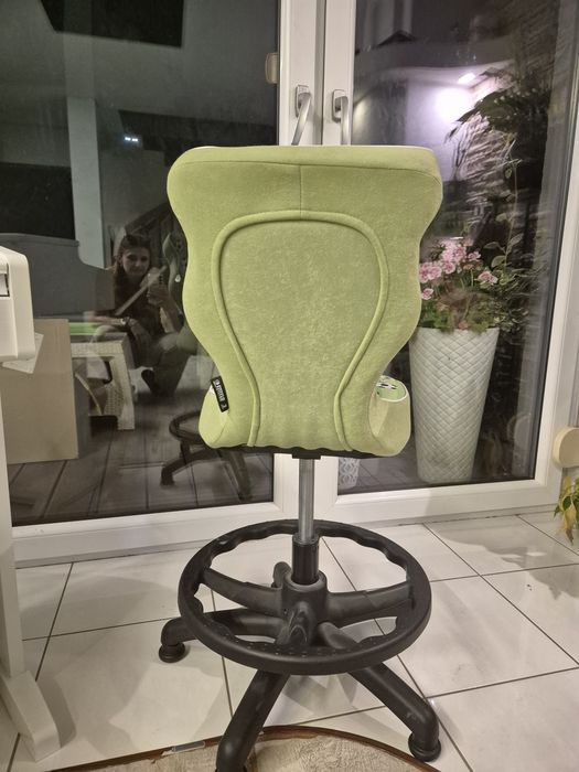 Krzesło do biurka Entelo rozmiar 3