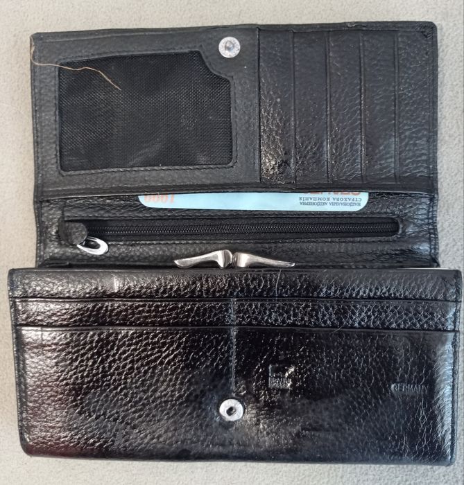 Женский кожаный кошелек