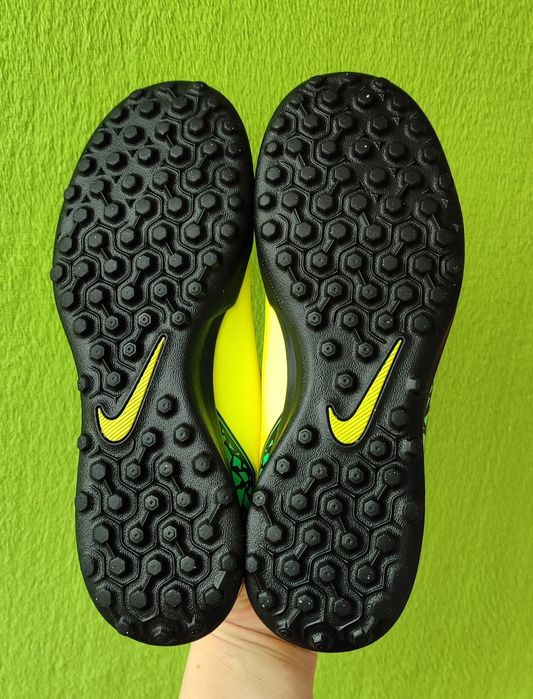 Сороконожки Nike Hypervenom Phade II 39.р