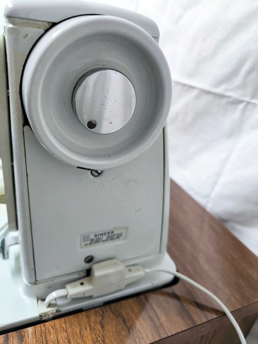 Máquina de costura Singer